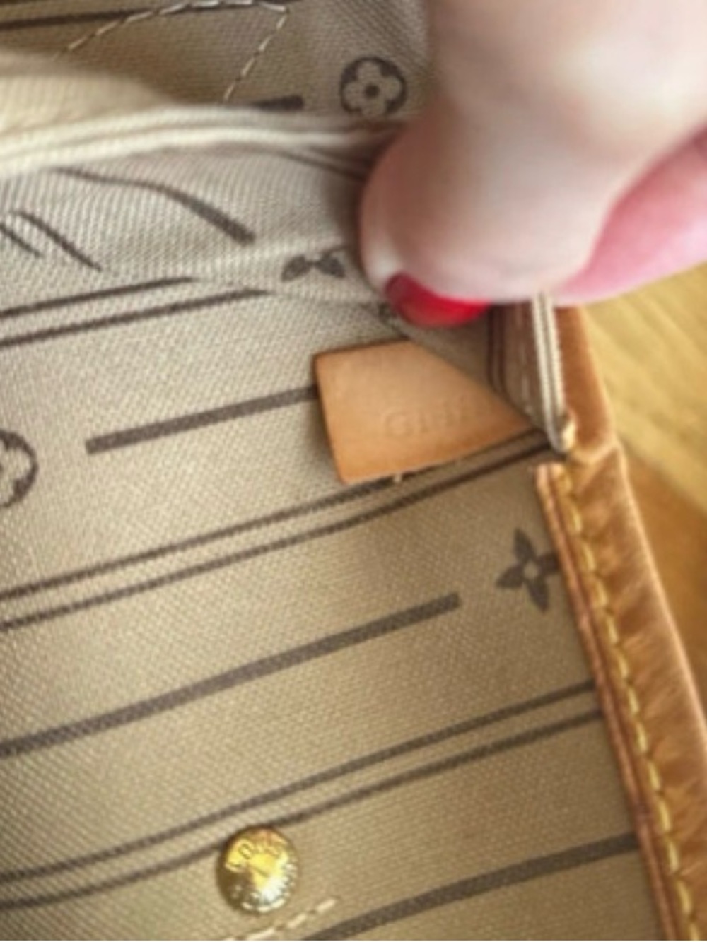 Louis Vuitton Brown Monogram Canvas Neverfull MM - Picture 9 of 16